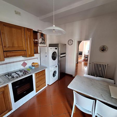 Arno River View Apartment Terraces, Free Parking Florence Luaran gambar