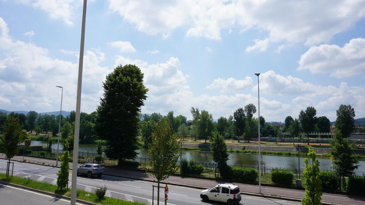 Arno River View Apartment Terraces, Free Parking Florence Luaran gambar